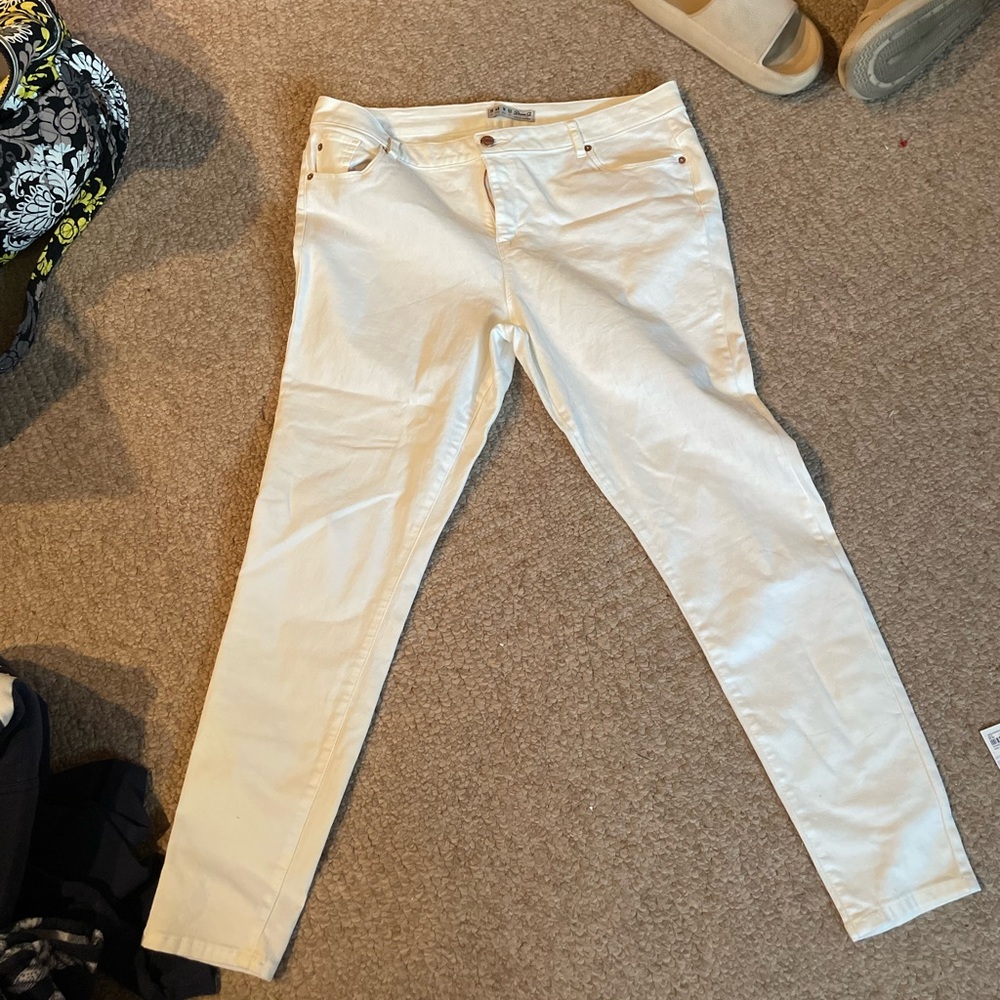 White Jeans